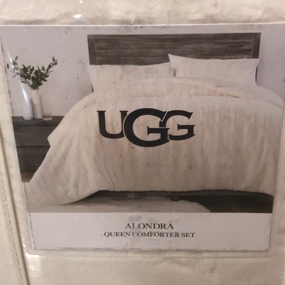 UGG Bedding Ugg Alondra Faux Fur Comforter Sham Set Poshmark